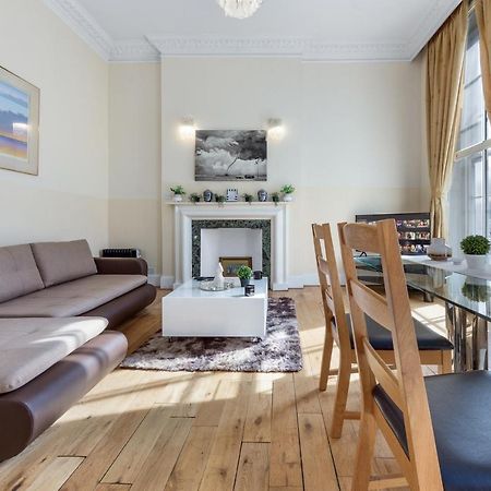 ロンドンFlat In Baker Streetアパートメント エクステリア 写真