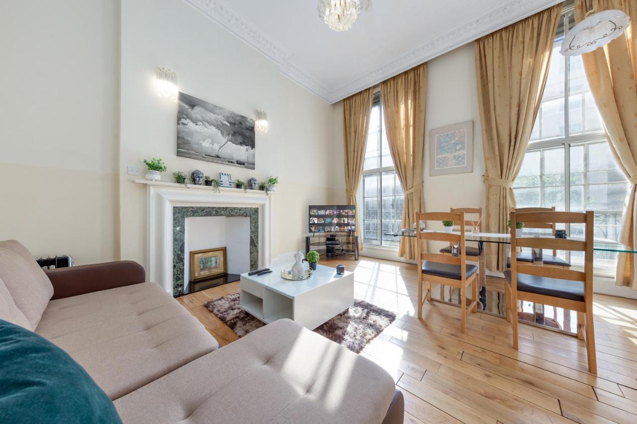 ロンドンFlat In Baker Streetアパートメント エクステリア 写真