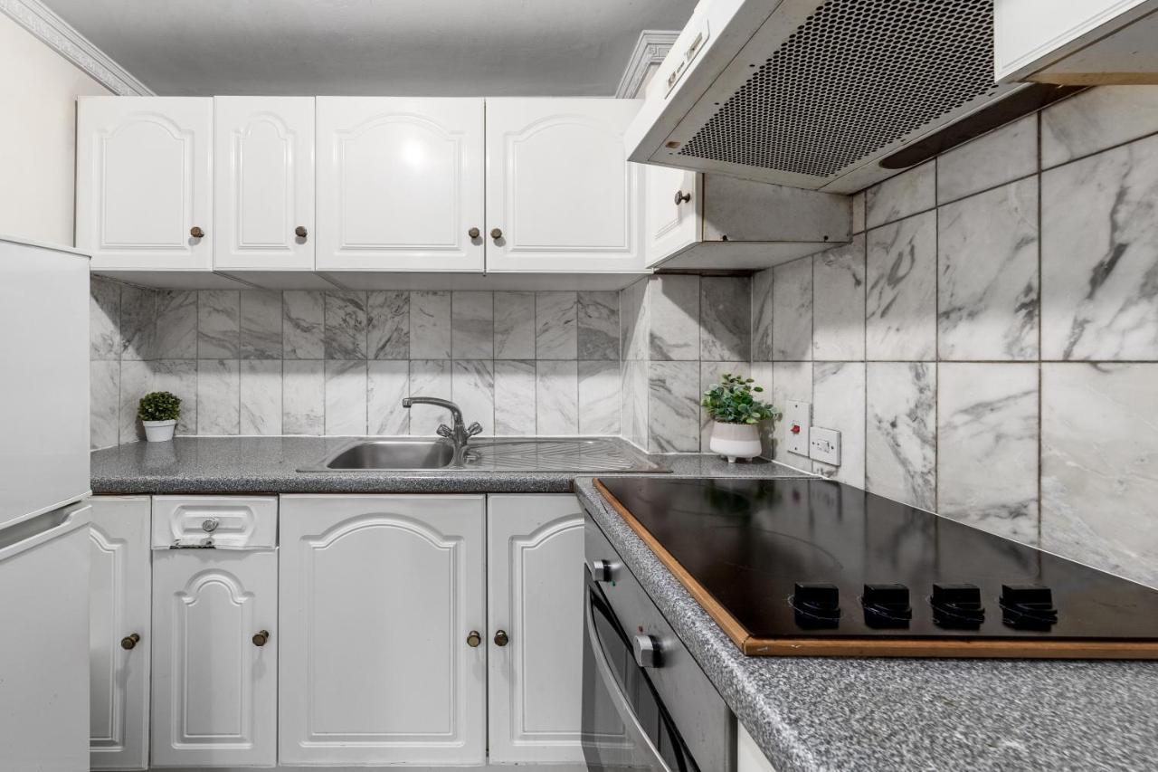 ロンドンFlat In Baker Streetアパートメント エクステリア 写真