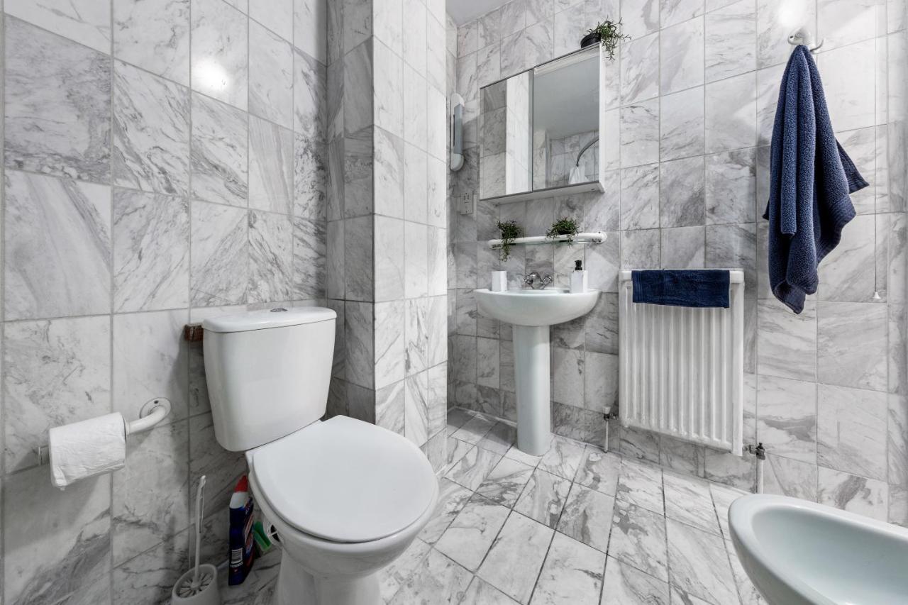 ロンドンFlat In Baker Streetアパートメント エクステリア 写真